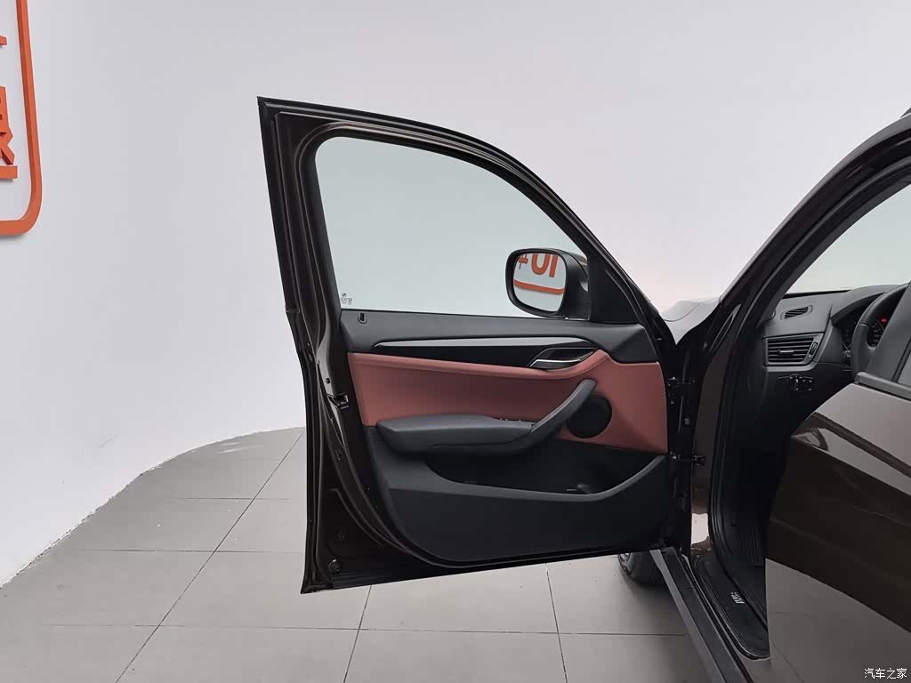 BMW X1, 2012 8