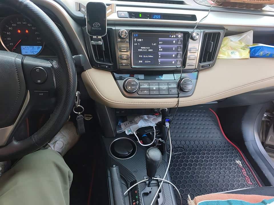 Toyota RAV4 Rongfang