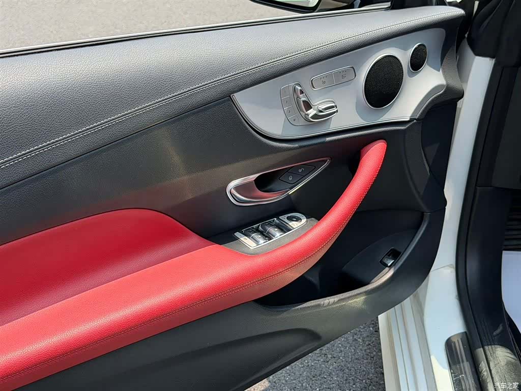 Mercedes-Benz E-Class, 2022 10