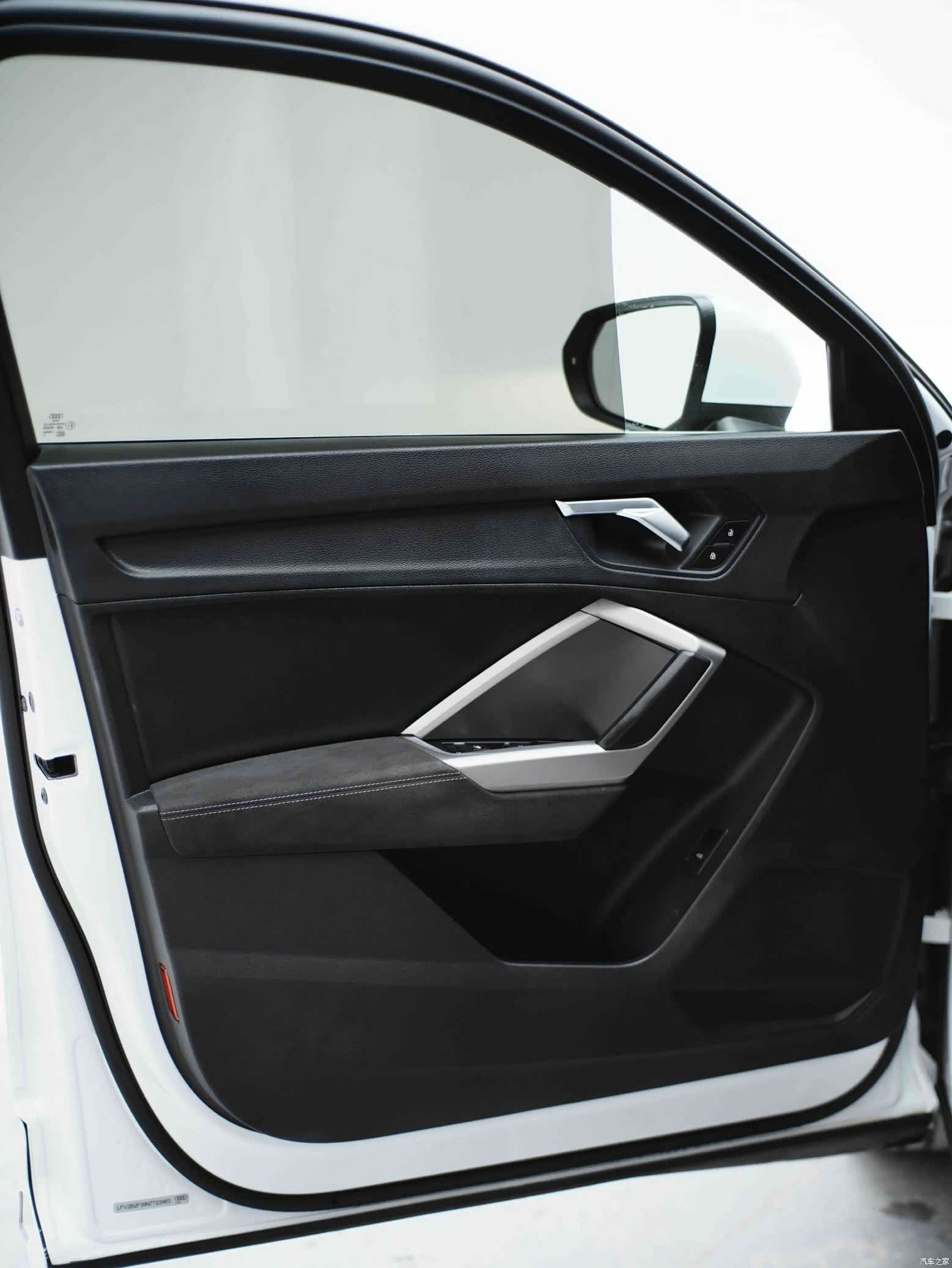 Audi Q3, 2022 14