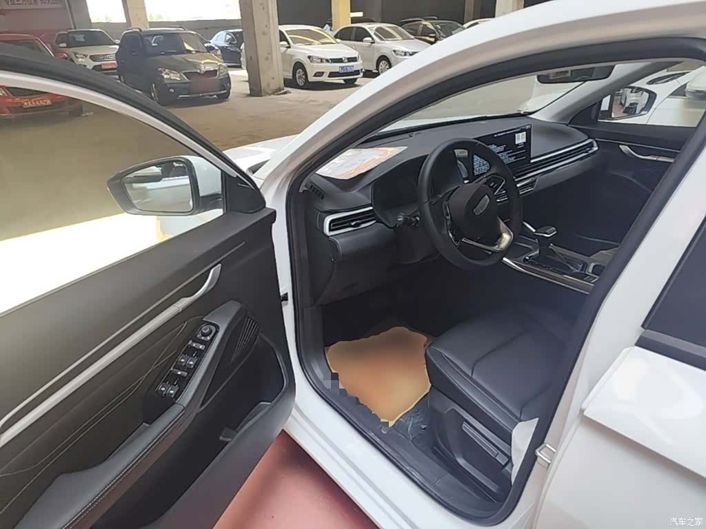 Geely Emgrand, 2026 16