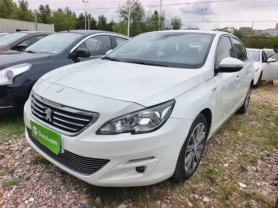 Peugeot 408