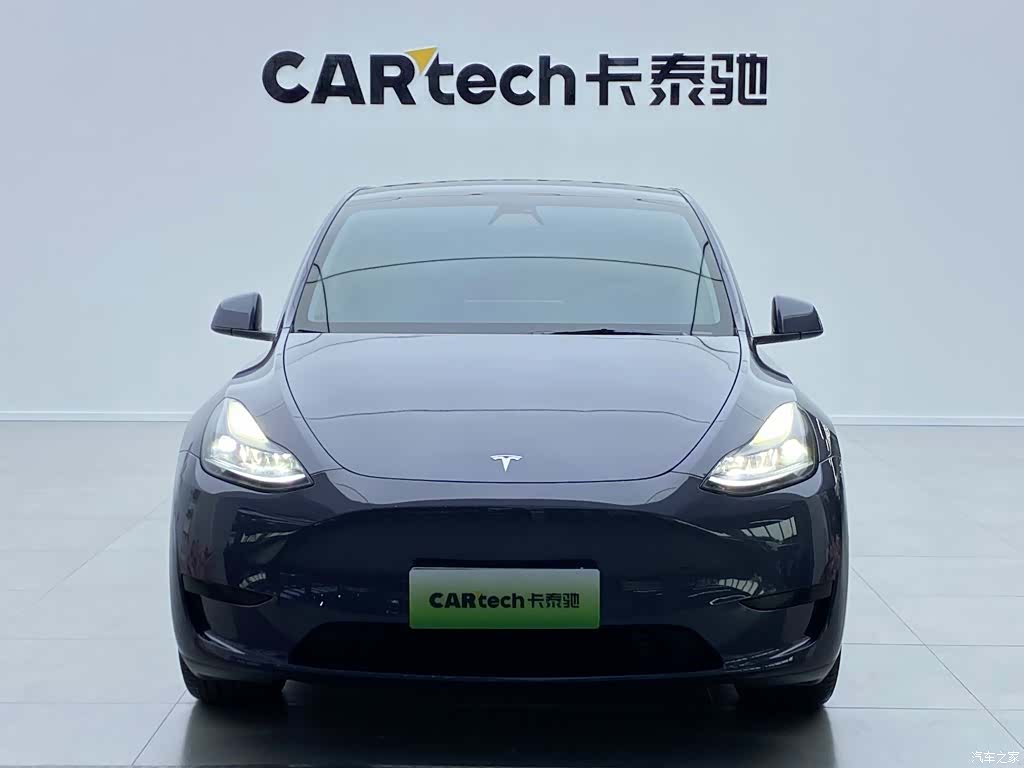 Tesla Model Y, 2023 2