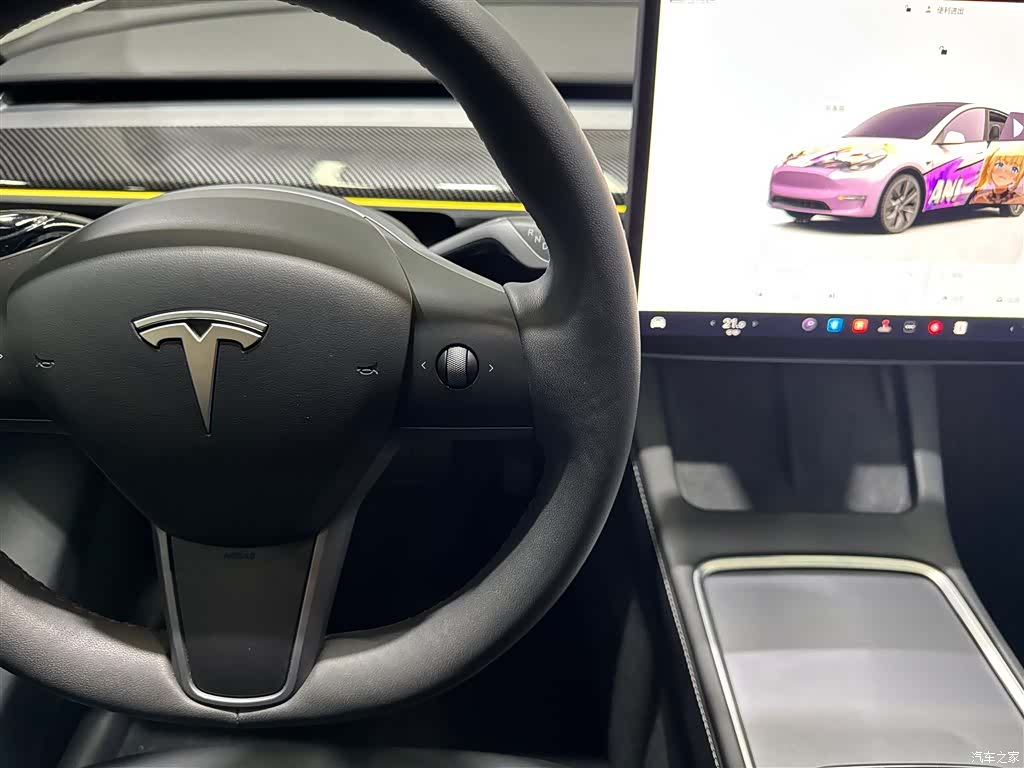 Tesla Model Y, 2024 14