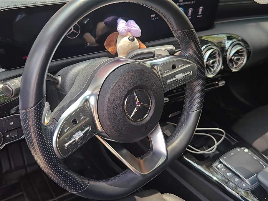 Mercedes-Benz Class A Mercedes-Benz Class A