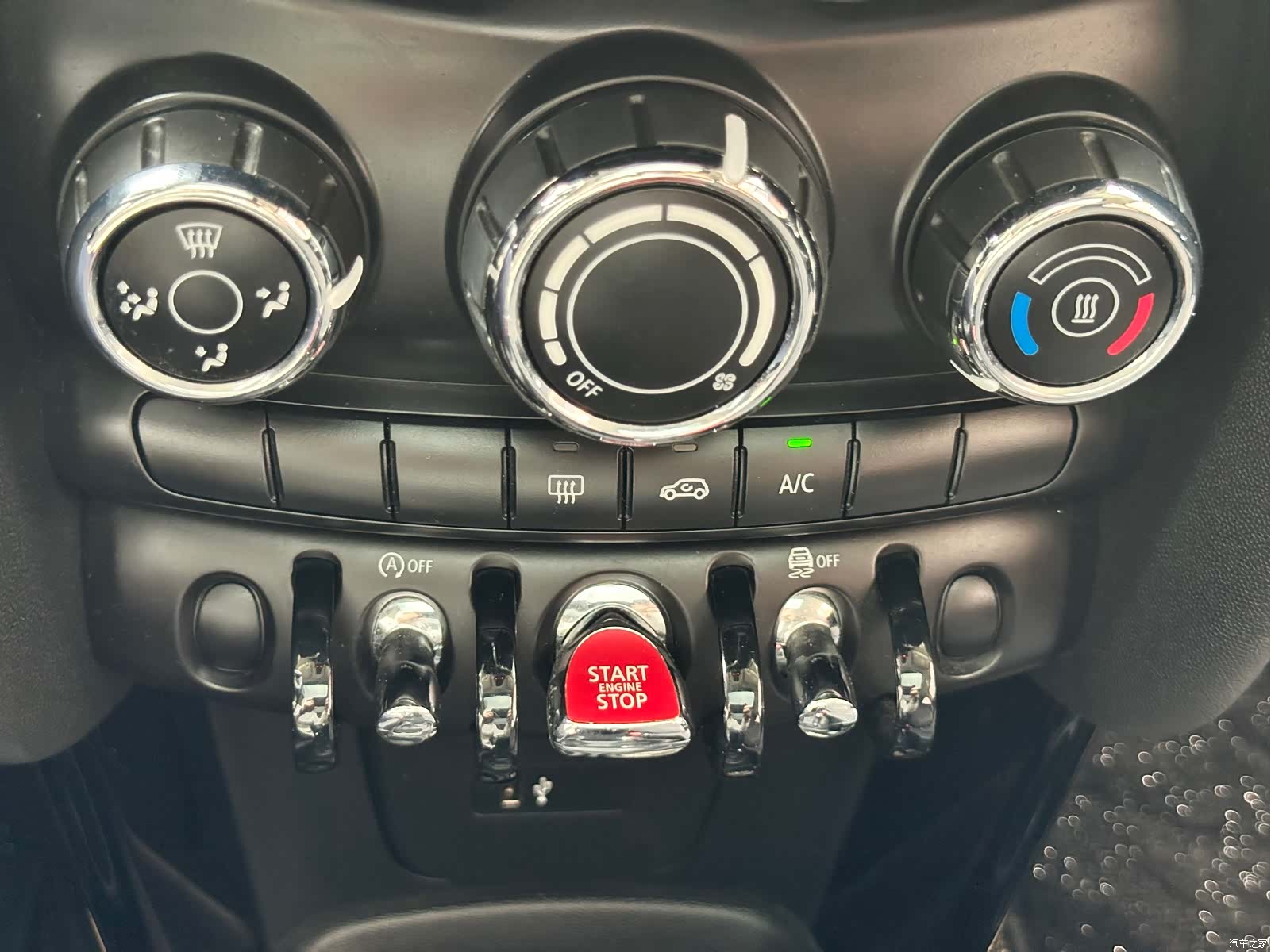 Mini ONE, 2019 18