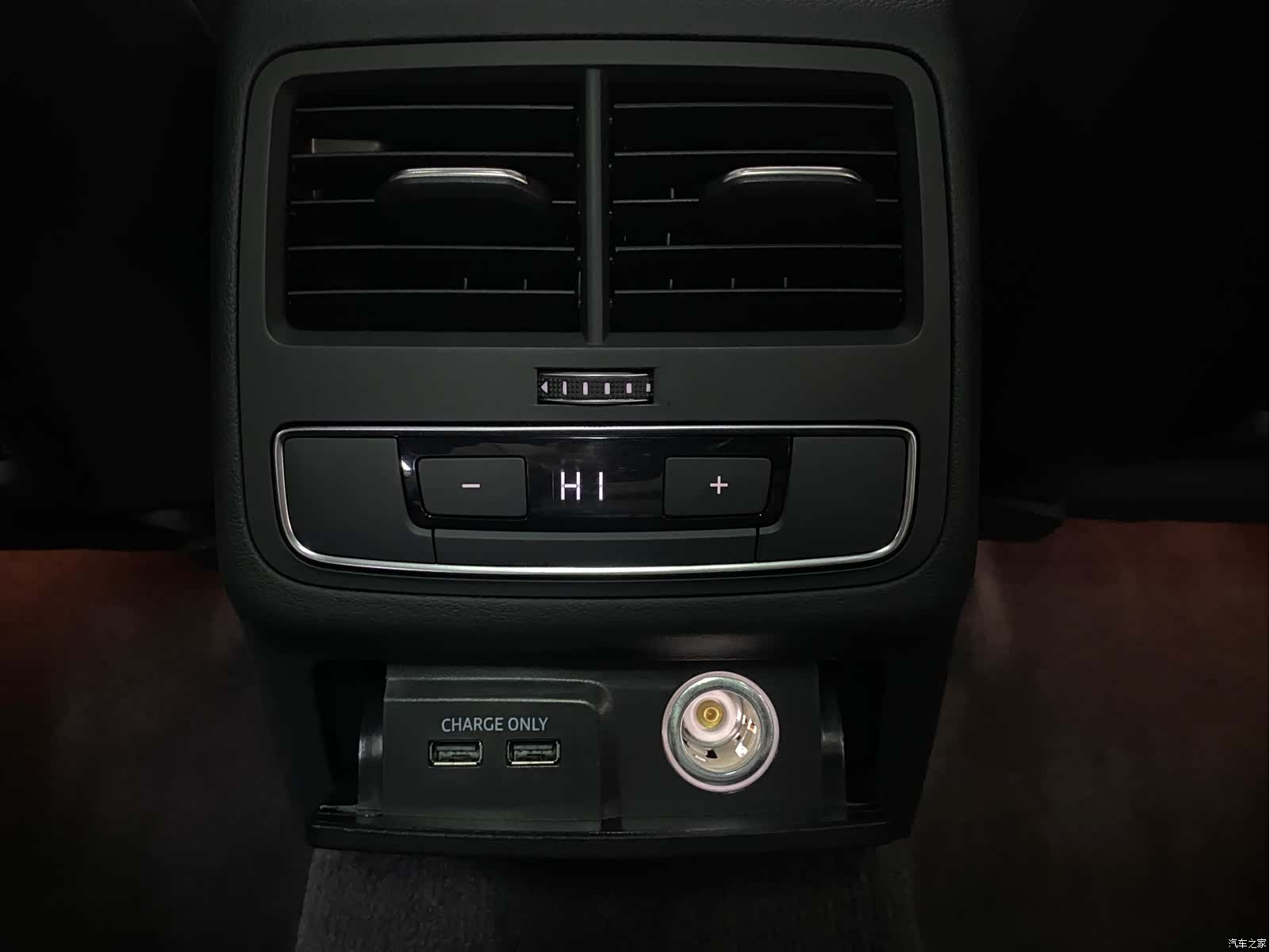 Audi A4L, 2021 16