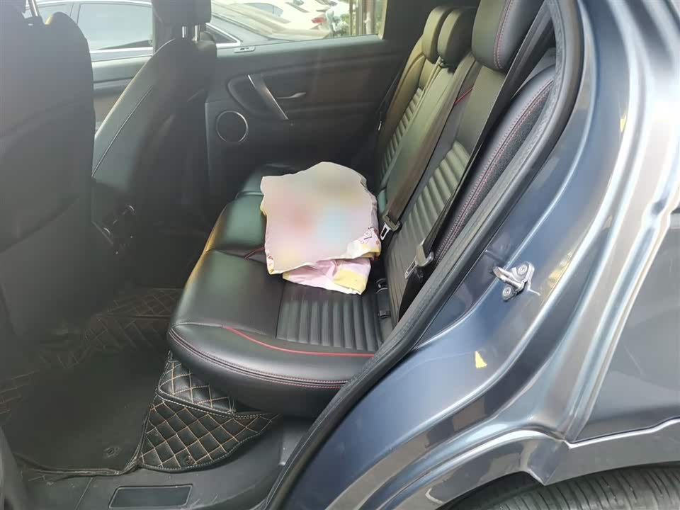 Land Rover Discover sports