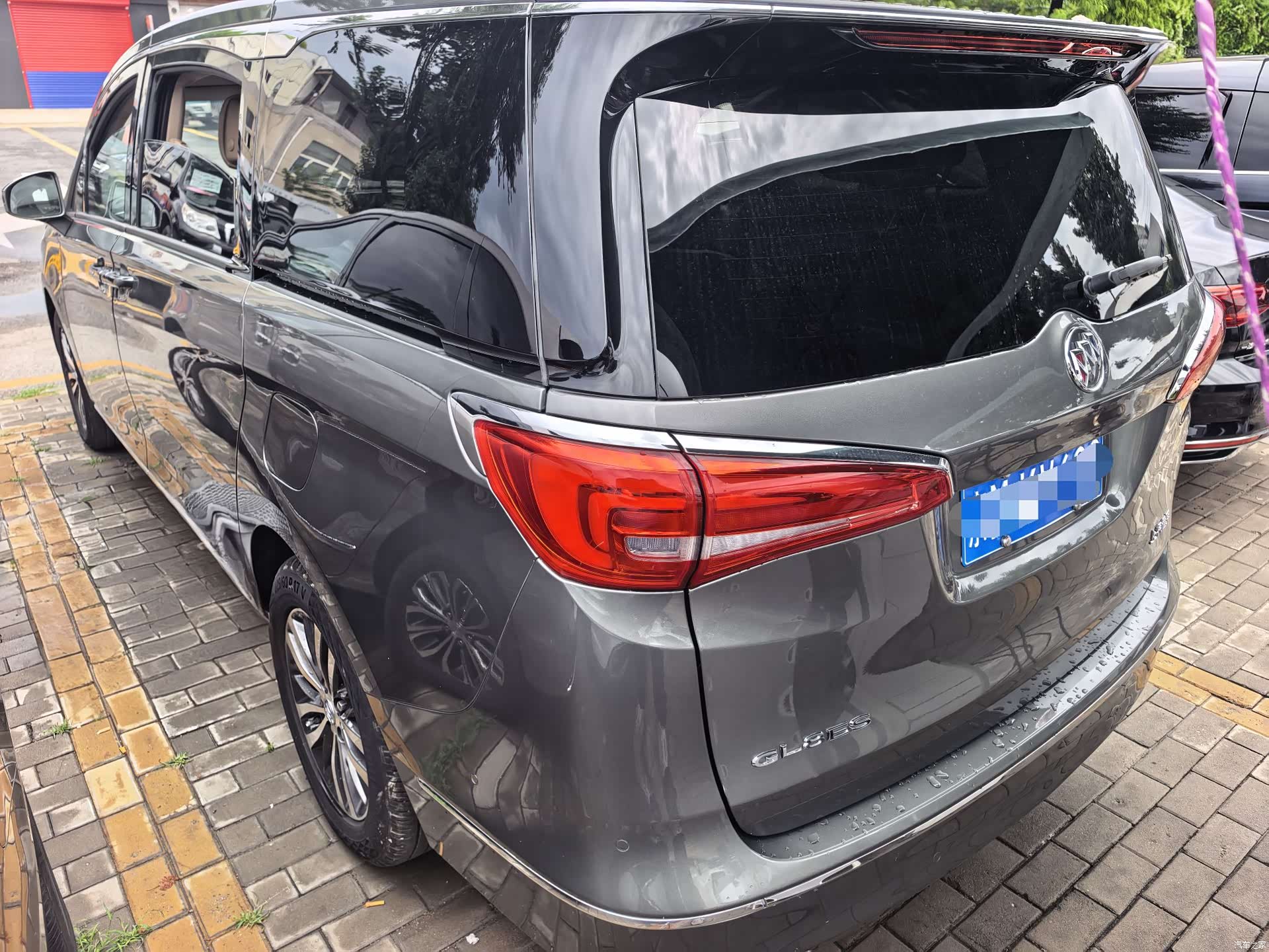 Buick GL8, 2020 3
