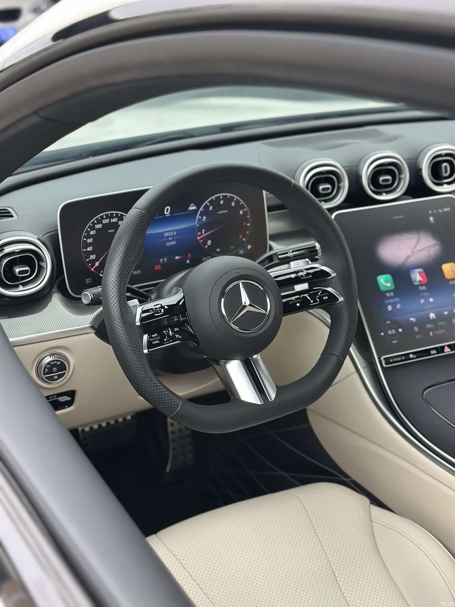 Mercedes-Benz CLE, 2024 4