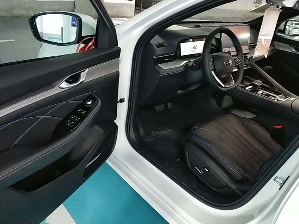 Geely Preface, 2026 16