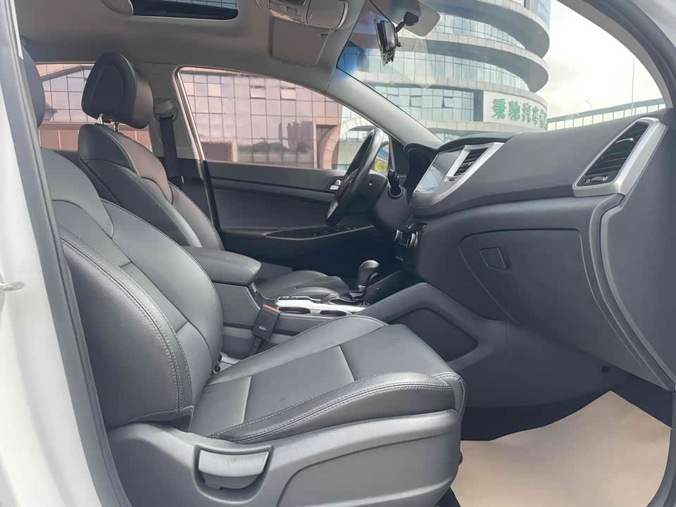 Hyundai Tucson Hyundai Tucson