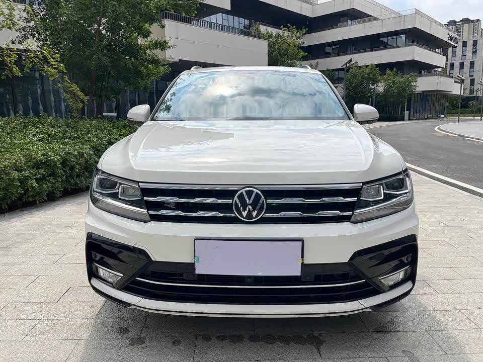 Volkswagen Tiguan L