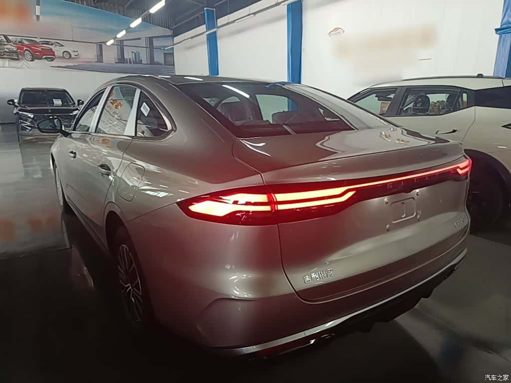 Geely 6, 2026 все фото