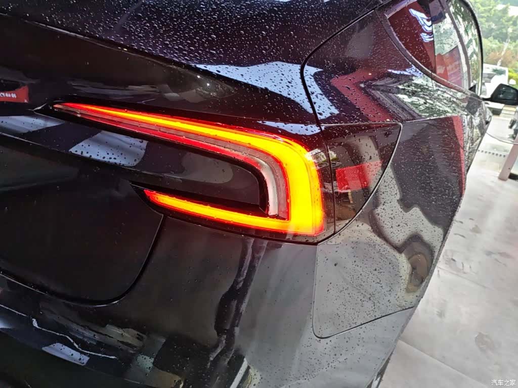 Tesla Model 3, 2024 8