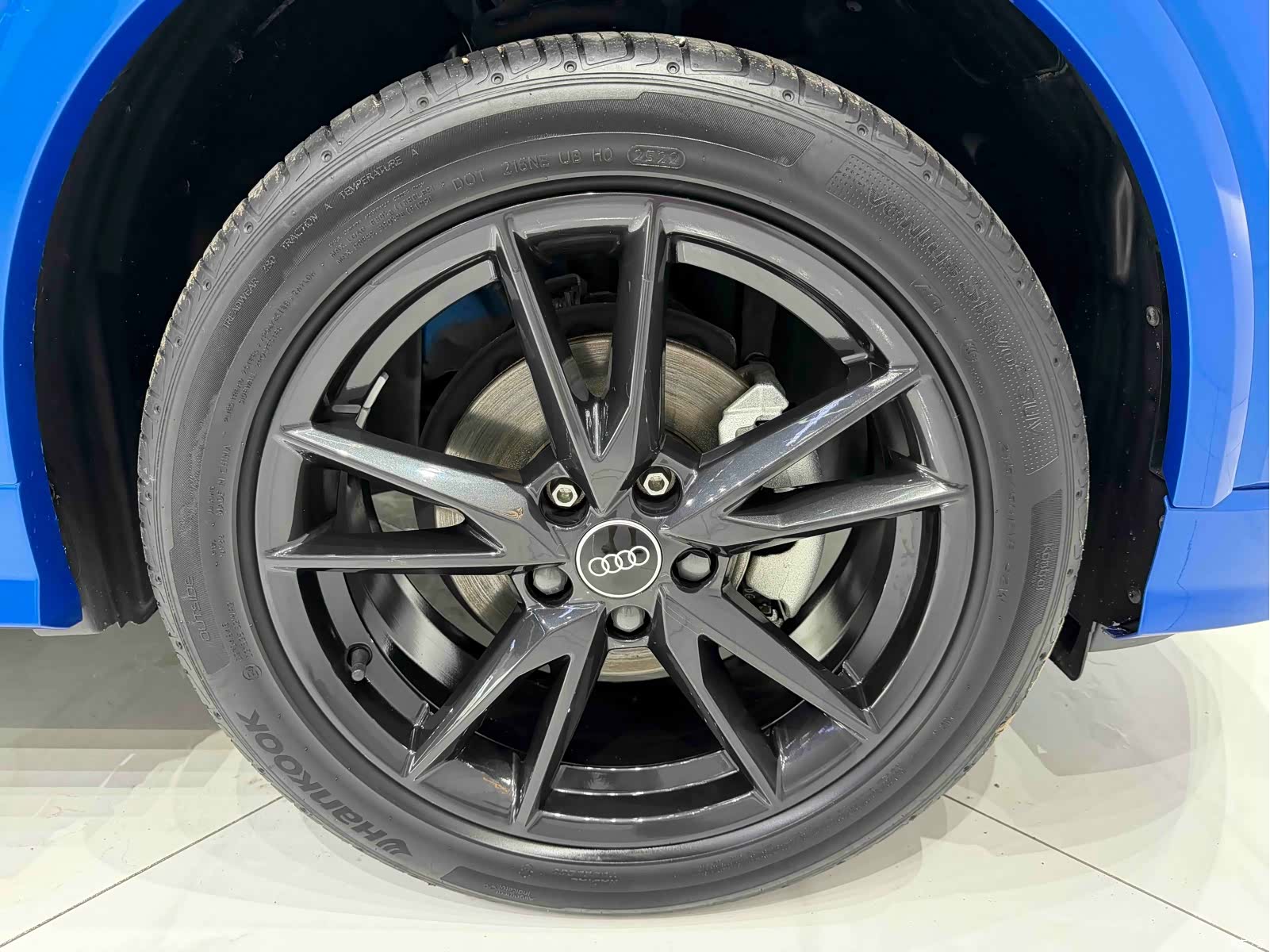 Audi Q2L, 2023 19