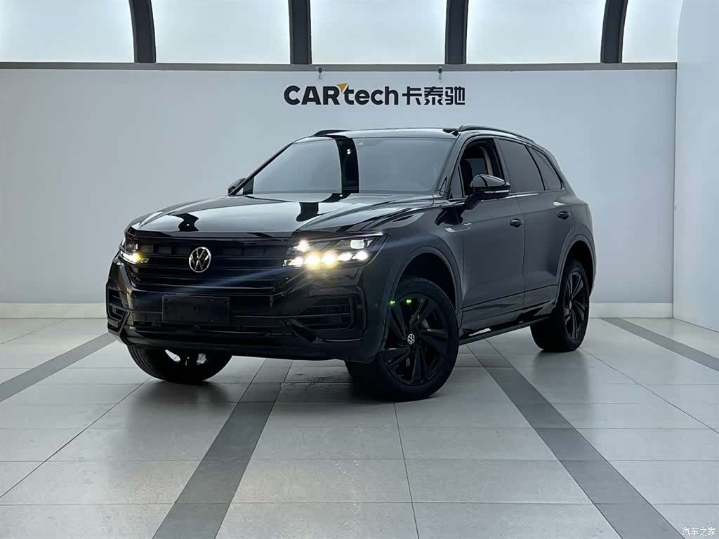 Volkswagen Touareg, 2024 1
