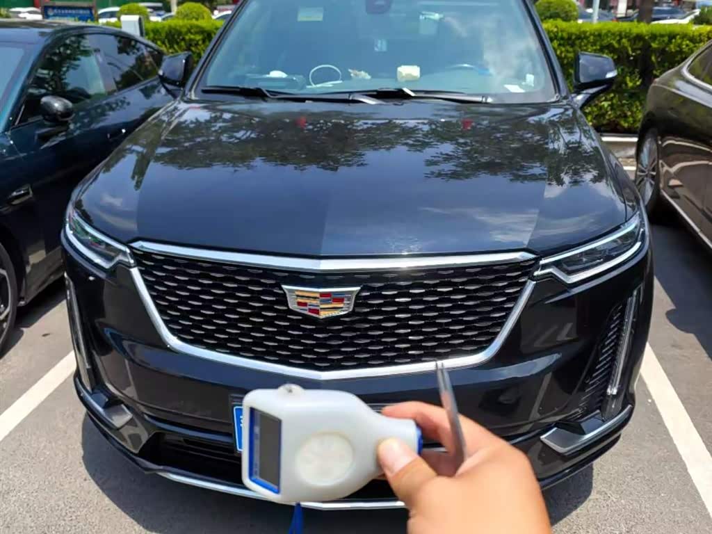 Cadillac XT6