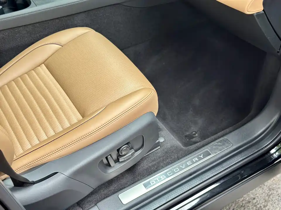 Land Rover Discover sports