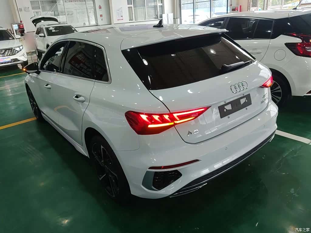 Audi A3, 2023 все фото