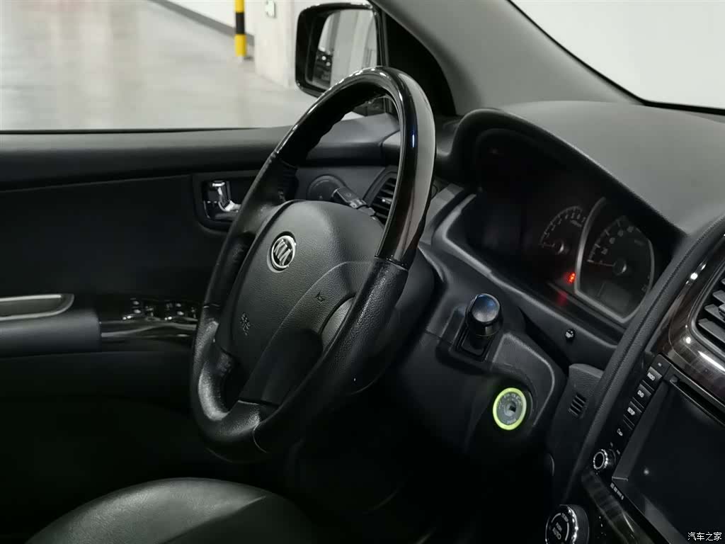 Kia GLS, 2013 22