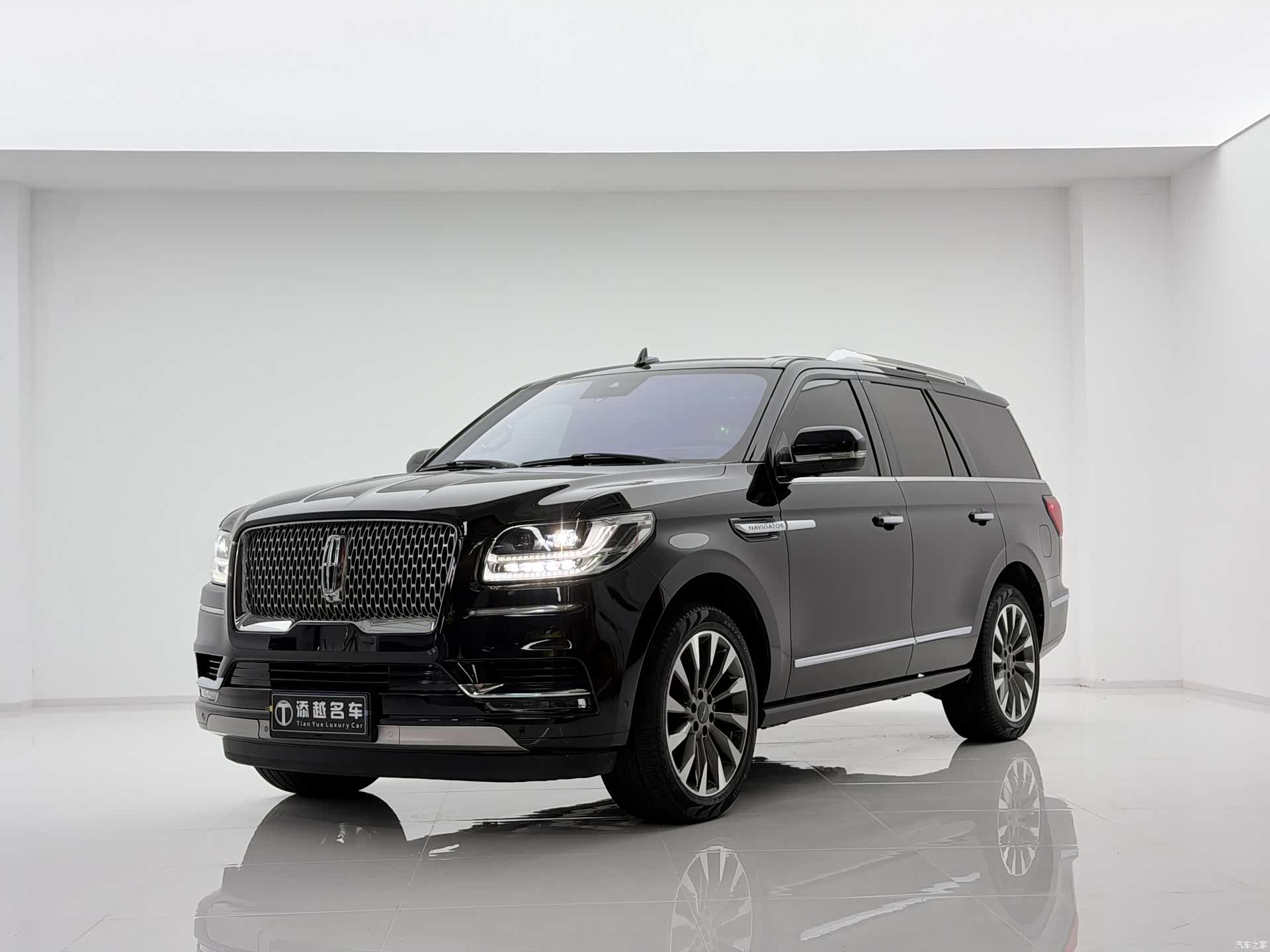Lincoln Navigator, 2019 1