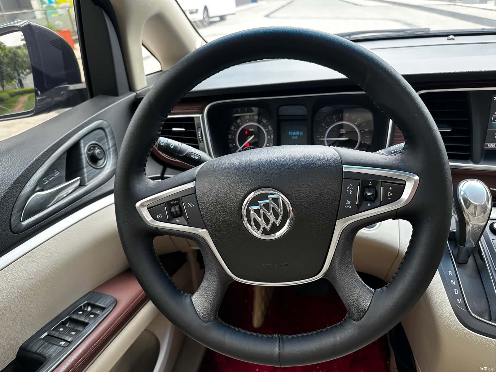 Buick GL8, 2019 12