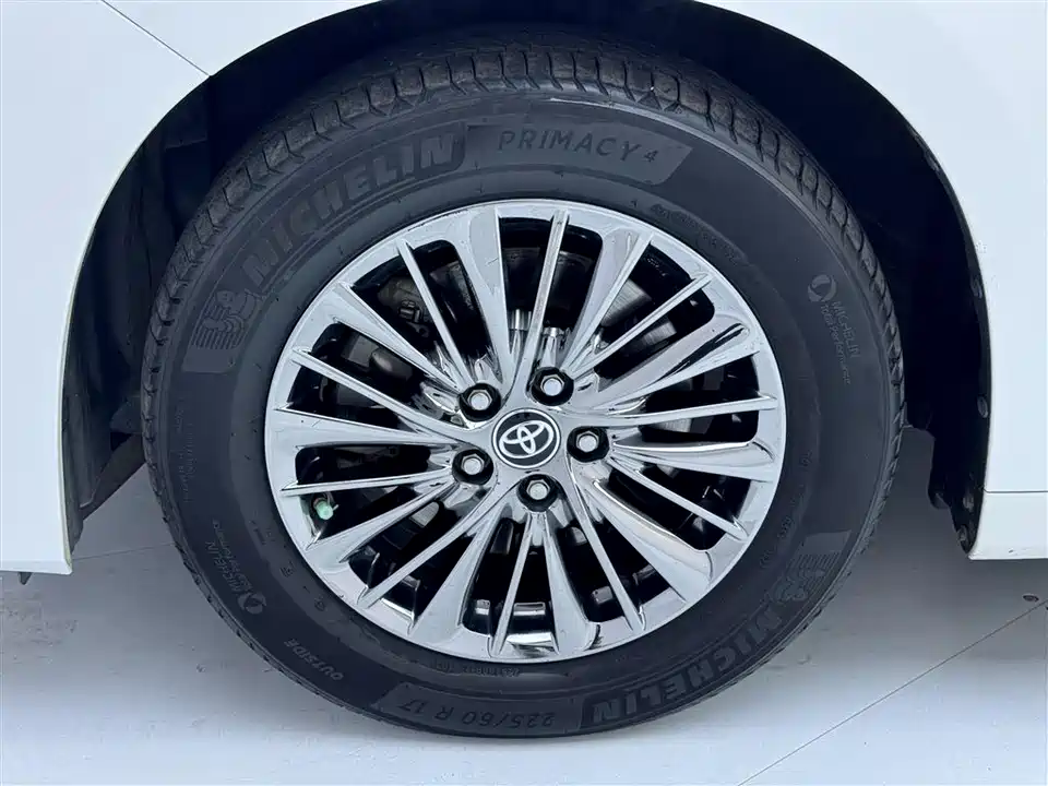 Toyota Elfa Toyota Elfa
