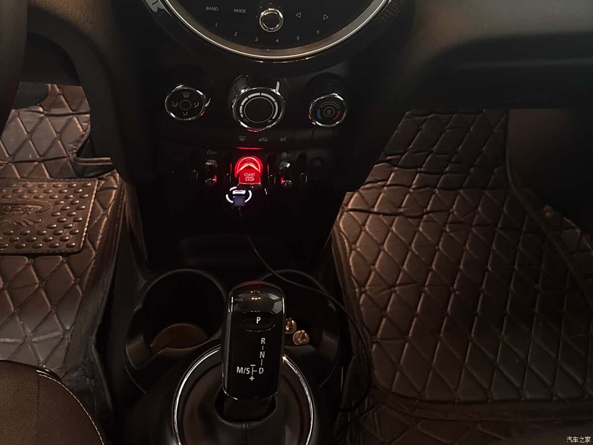 Mini ONE, 2018 13