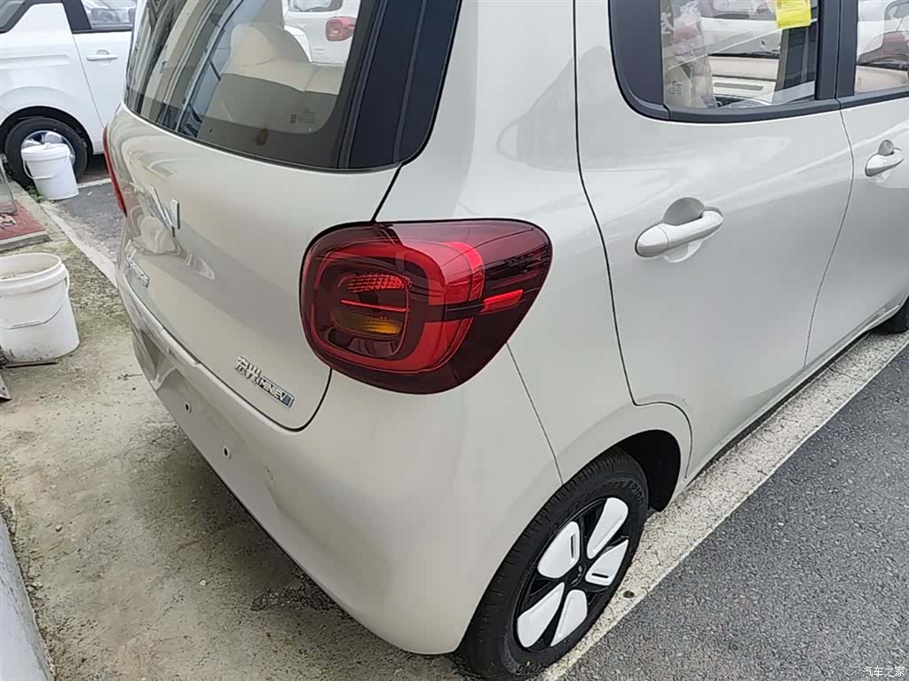 Wuling MINIEV, 2026 8