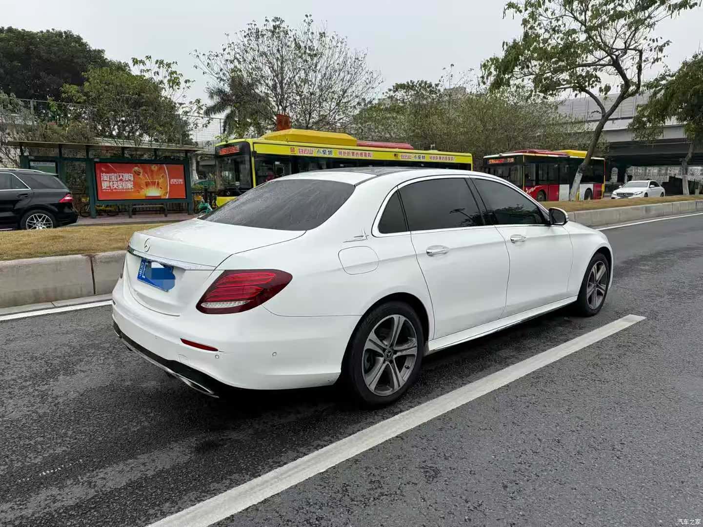 Mercedes-Benz E-Class, 2020 3