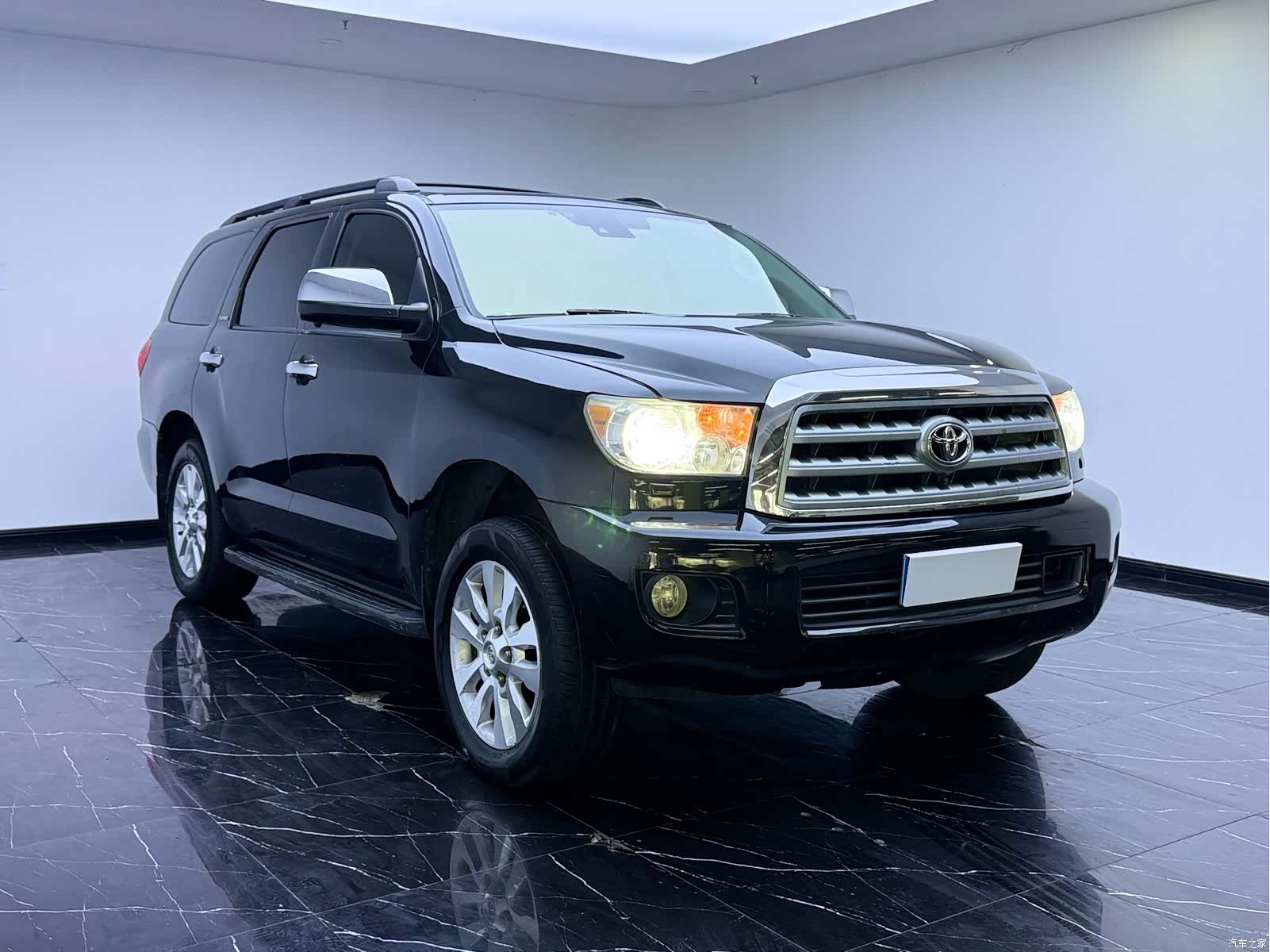 Toyota Sequoia, 2011 3