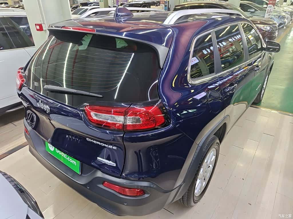 Jeep Cherokee, 2017 7