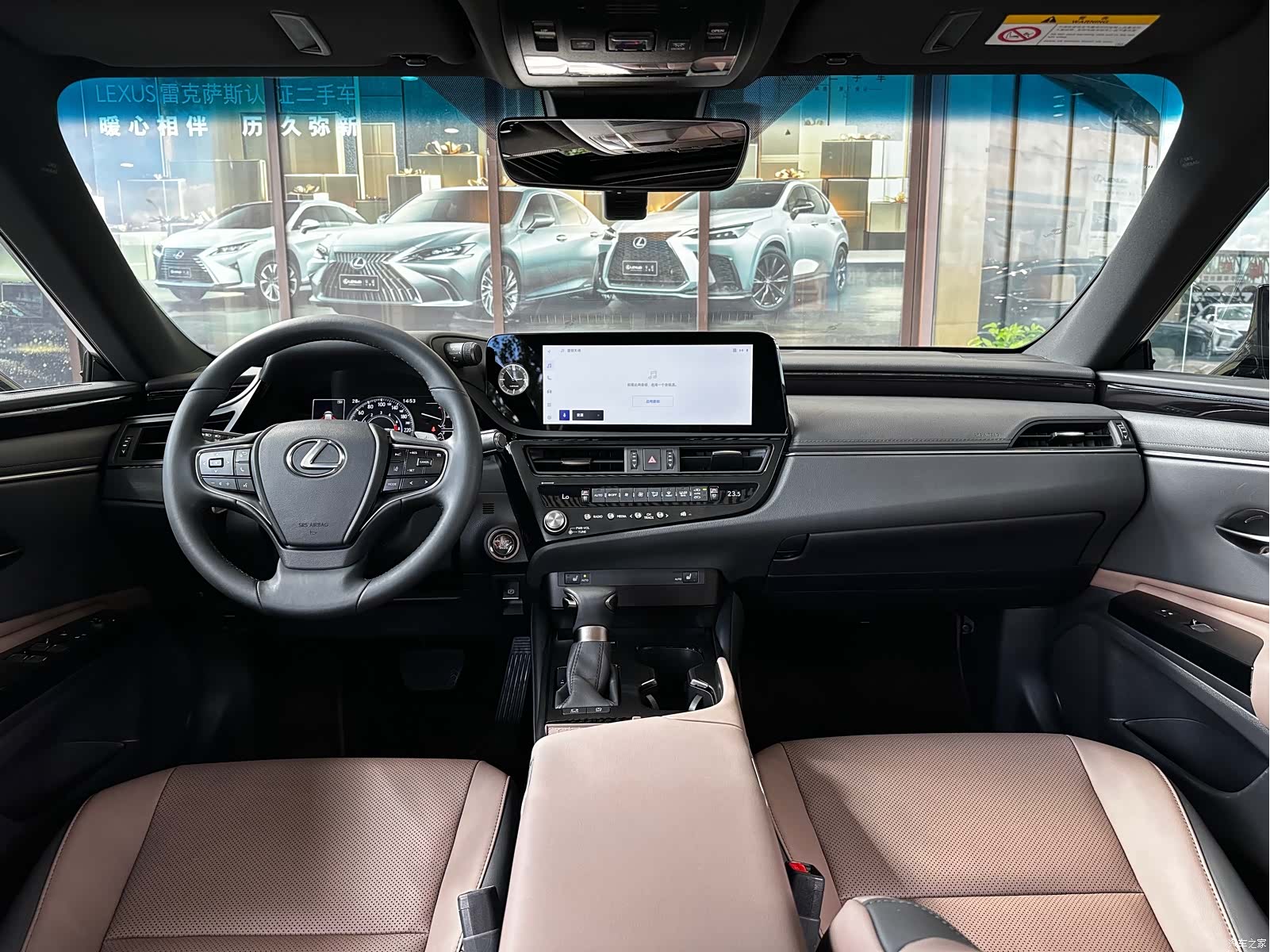 Lexus ES, 2024 все фото