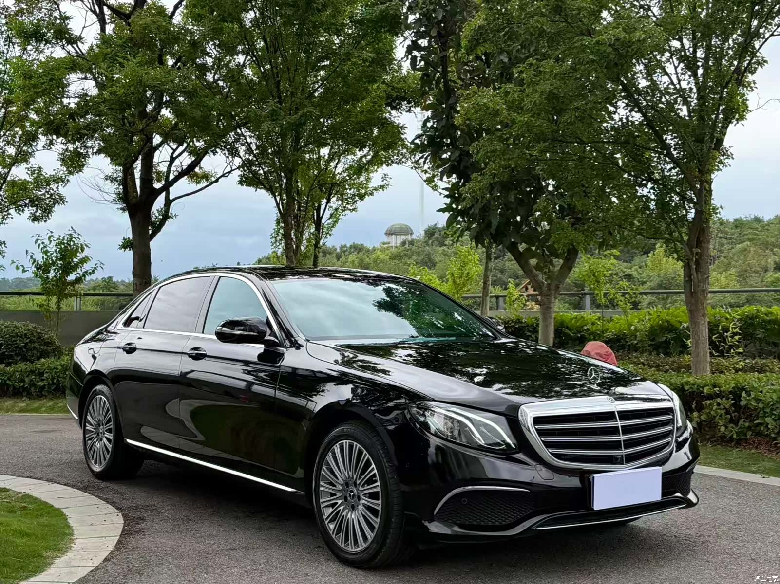 Mercedes-Benz E-Class, 2020 3