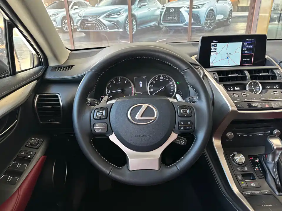 Lexus NX