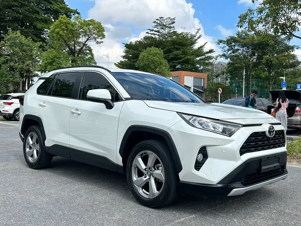 Toyota RAV4 Rongfang