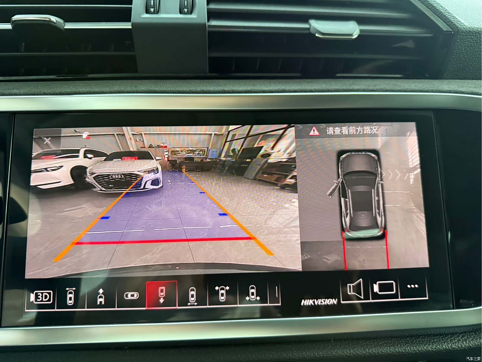 Audi Q3, 2022 11