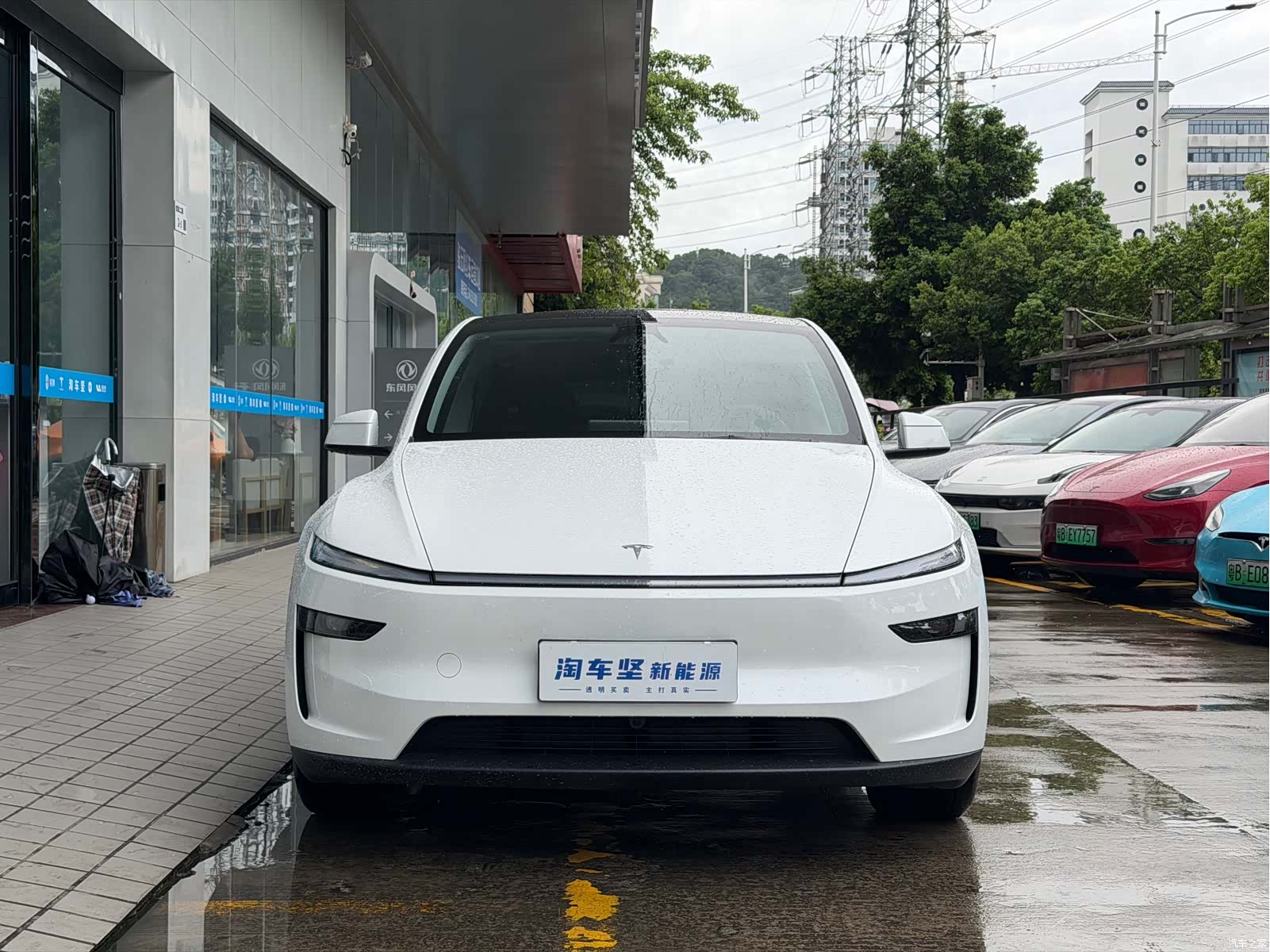 Tesla Model Y, 2025 2