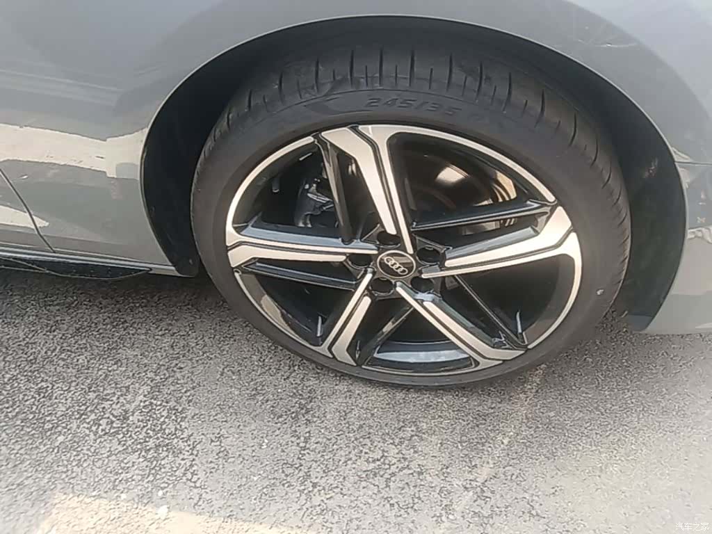 Audi A4L, 2026 14