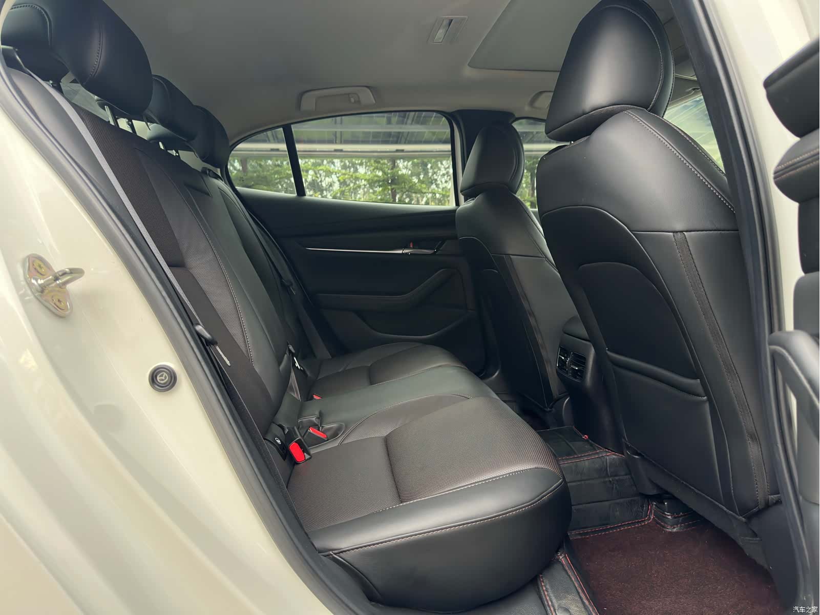Mazda Mazda3, 2022 15