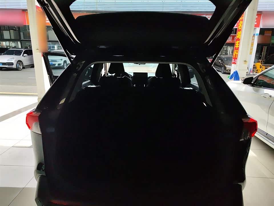 Toyota RAV4 Rongfang