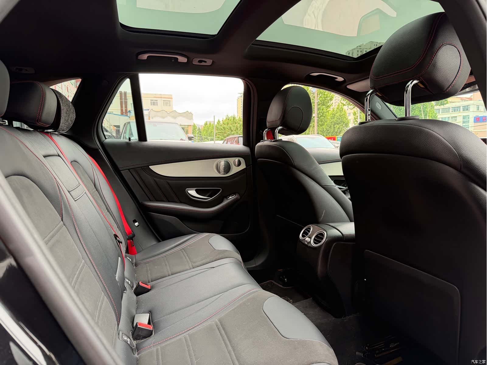 Mercedes-Benz GLC, 2018 13