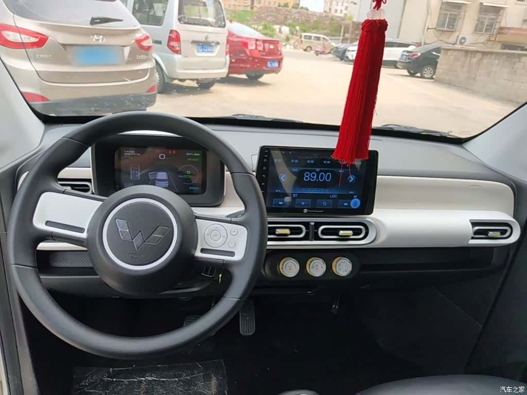 Wuling MINIEV, 2024 10