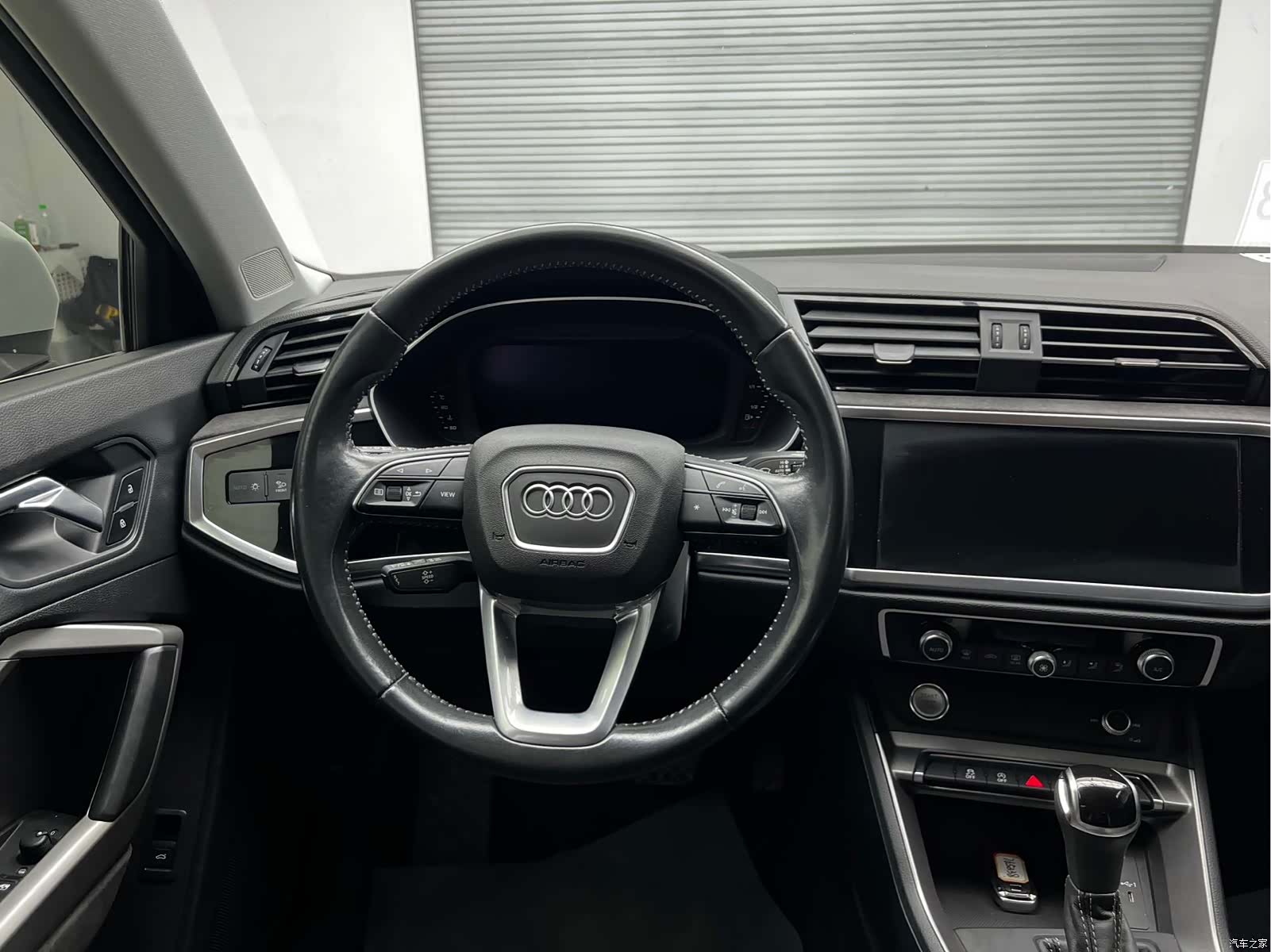 Audi Q3, 2021 10