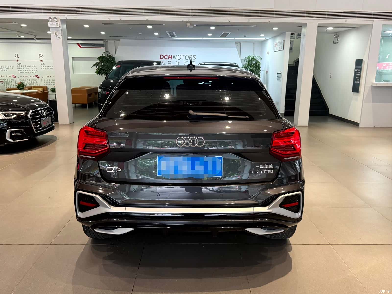 Audi Q2L, 2022 все фото