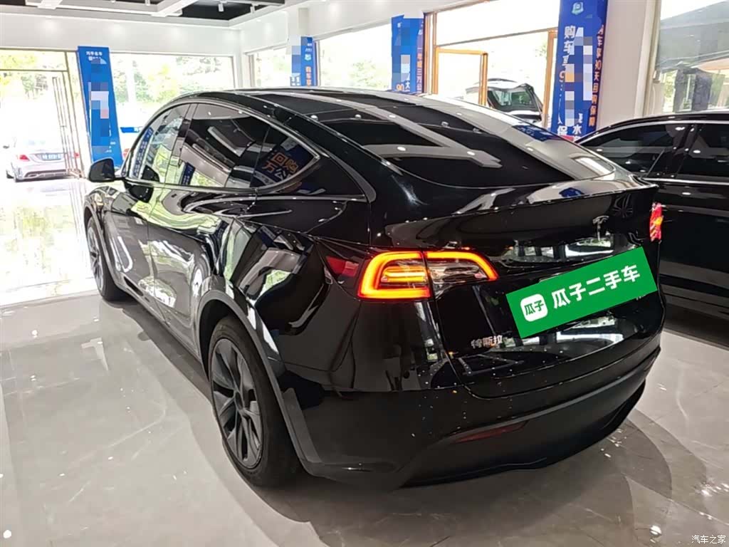 Tesla Model Y, 2023 все фото