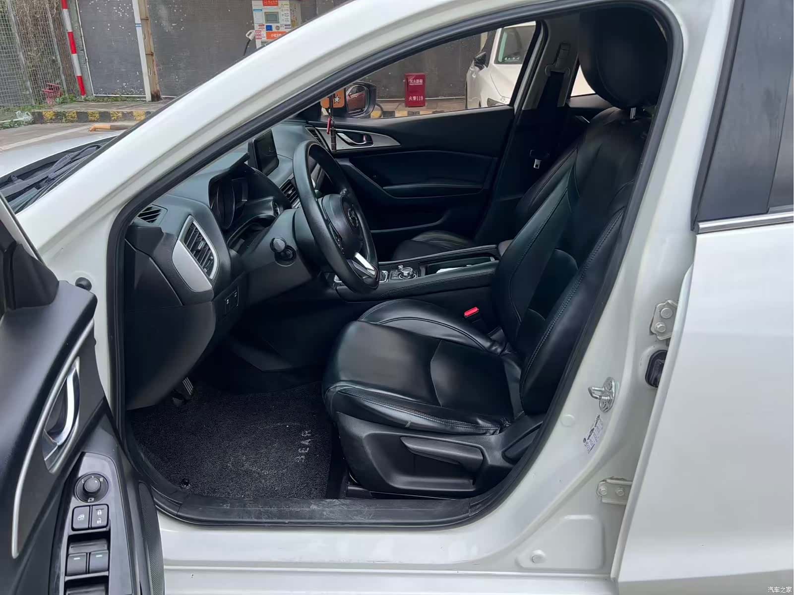 Mazda Mazda3, 2018 4