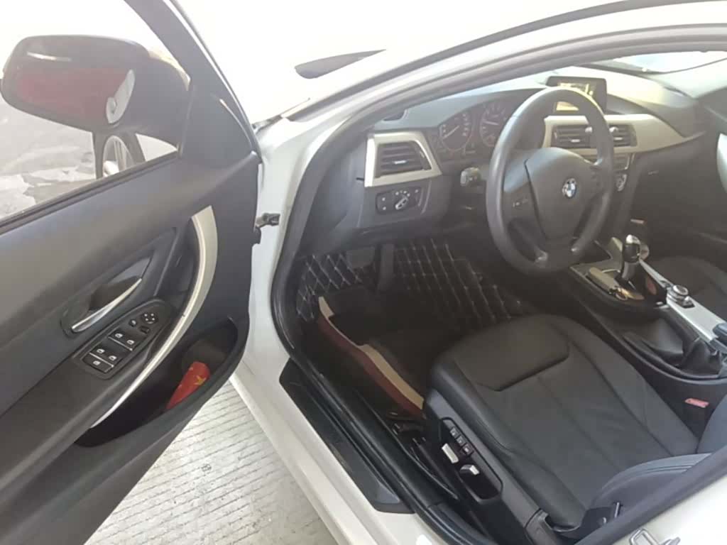 BMW 3 Series, 2016 16