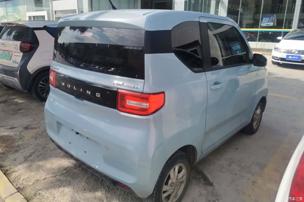 Wuling MINIEV, 2021 3